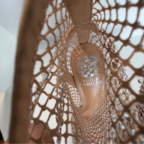 Vince Camuto, Women's Kiskia Heels Bootie - Sandstone. Size: 6 (US). NIB - Picture 5 of 15